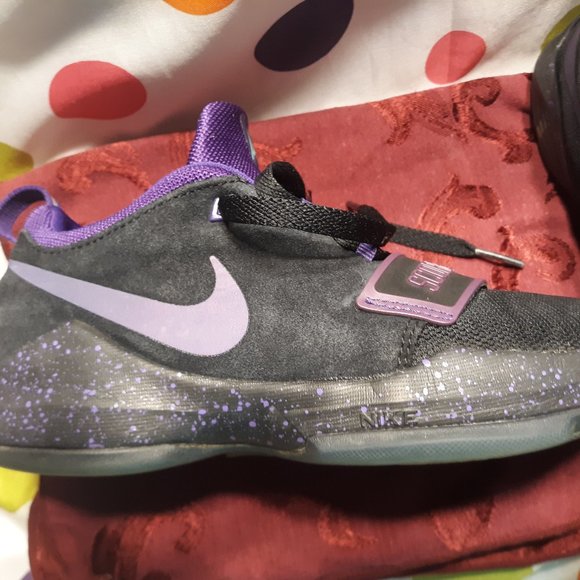 ( Listing# 114) Nike PG Score in Bunches size 2.5 - Picture 5 of 9